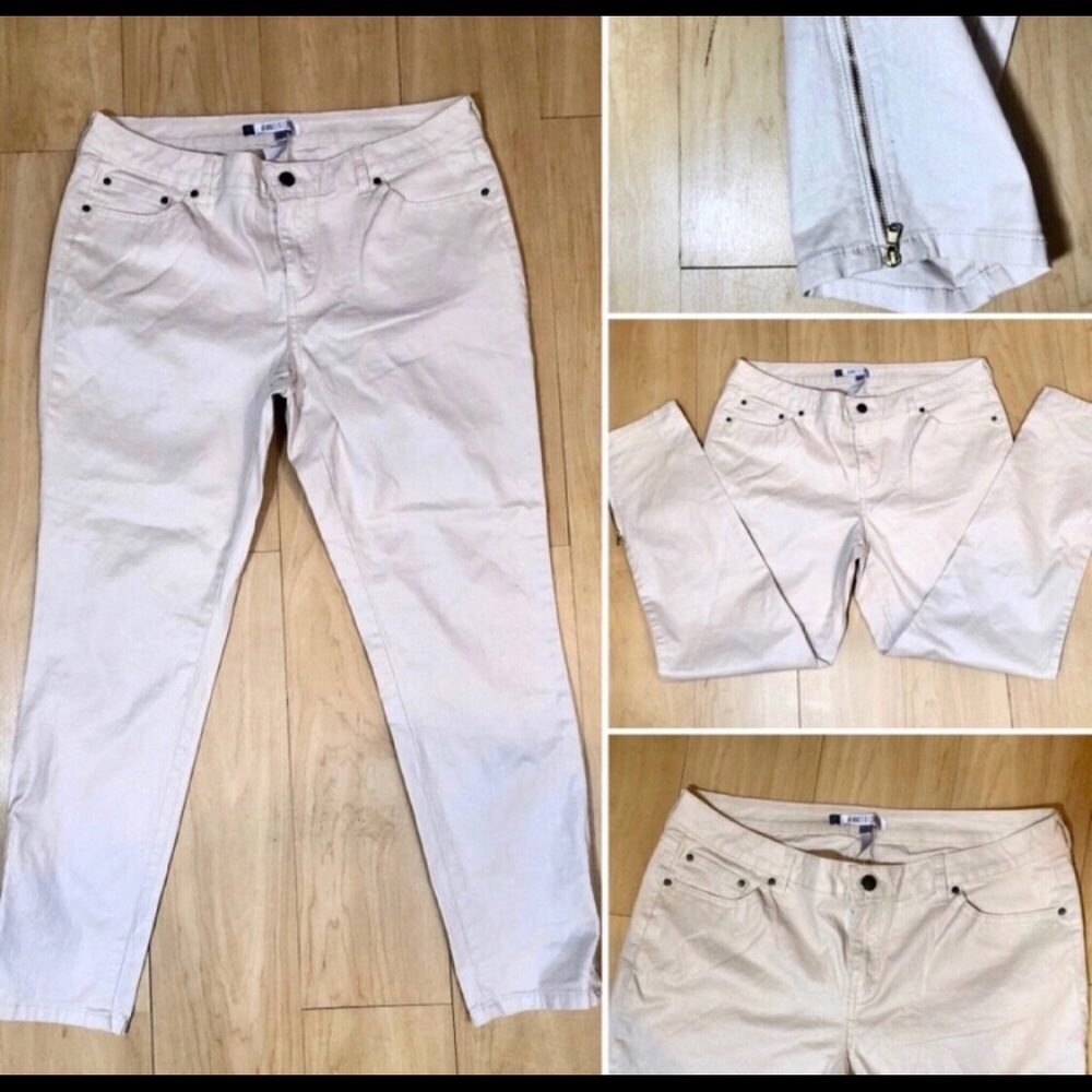 Jennifer Lopez straight legged pants